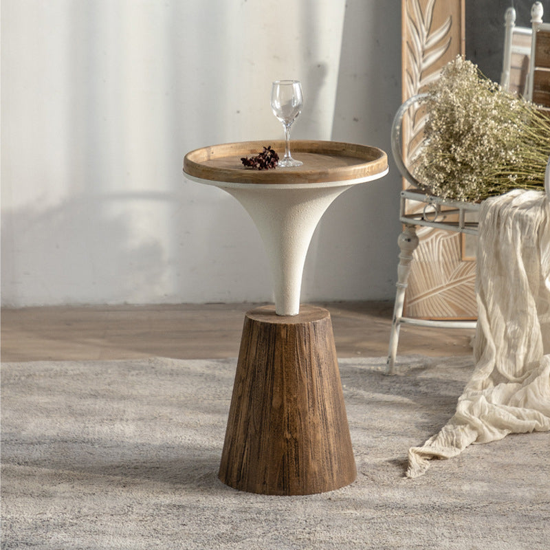 Traditioneller rustikaler Holz- und Eisen-Rundtisch für Schlafzimmer & Wohnzimmer 