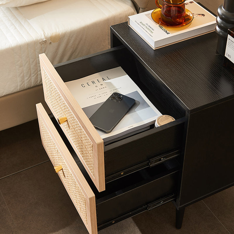 Traditioneller japanischer rechteckiger MDF-Rattan-Webnachtisch mit 2 Schubladen für das Schlafzimmer 