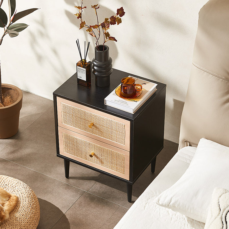 Traditioneller japanischer rechteckiger MDF-Rattan-Webnachtisch mit 2 Schubladen für das Schlafzimmer 