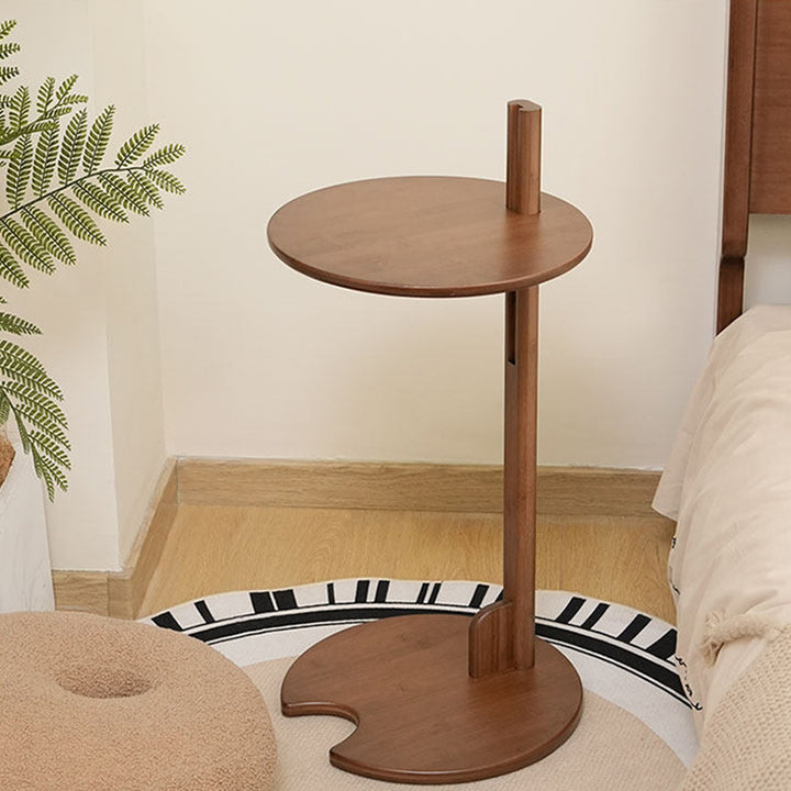Moderner minimalistischer Halbmondform-Bambus-verstellbarer Beistelltisch 1-stufig für Wohnzimmer & Schlafzimmer 