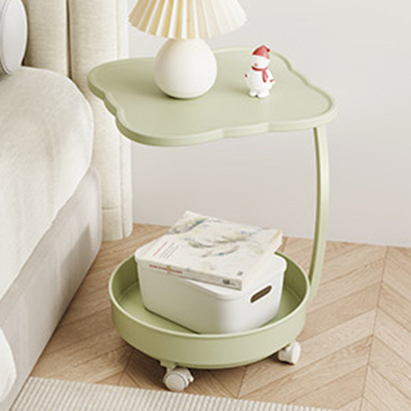 Zeitgenössischer Nordic Clover umweltfreundlicher HDPE beweglicher Endtisch 2-stufig für Wohnzimmer &amp; Schlafzimmer 