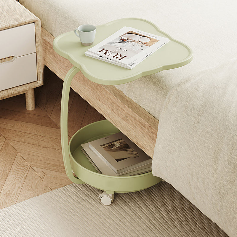 Zeitgenössischer Nordic Clover umweltfreundlicher HDPE beweglicher Endtisch 2-stufig für Wohnzimmer &amp; Schlafzimmer 
