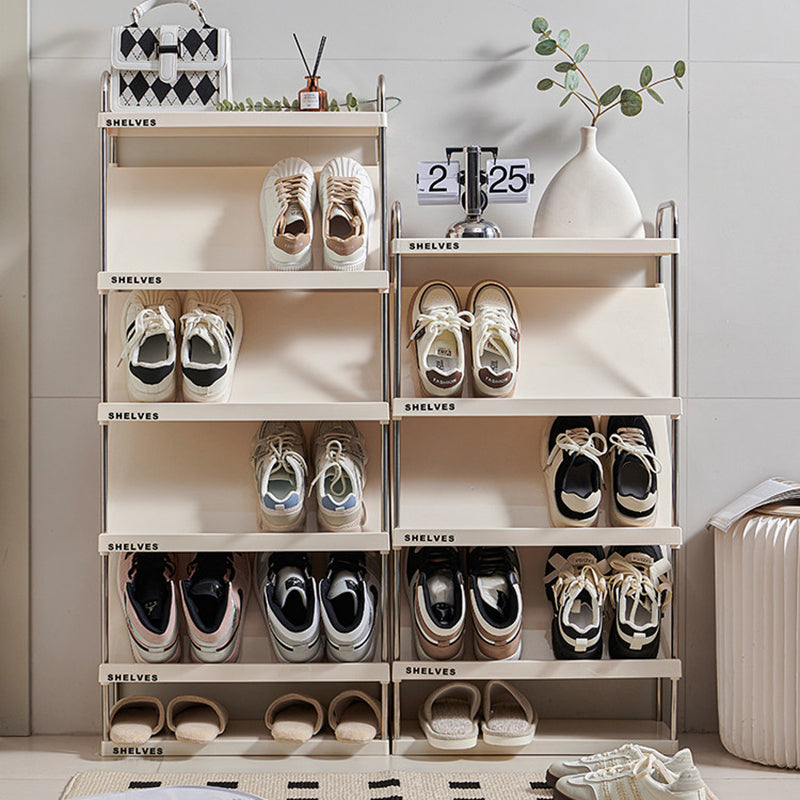 Moderner minimalistischer schlanker rechteckiger Schuhregal aus Kunststoff und Edelstahl mit geneigtem Design, 4/5/6-stufig für den Flur 