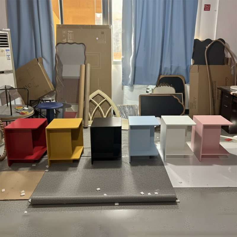 Zeitgenössischer skandinavischer rechteckiger MDF-Kaffeetisch mit versetztem Design, 2-stufig, für Wohnzimmer &amp; Schlafzimmer 