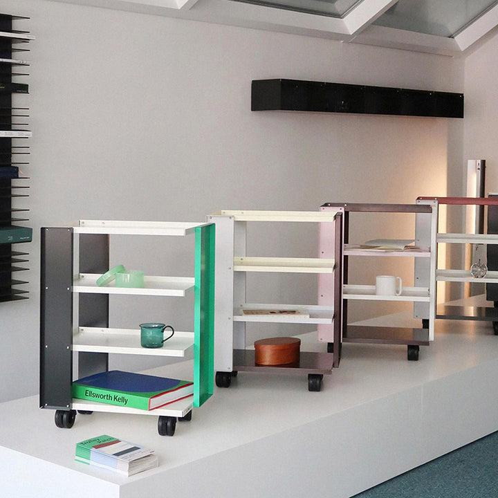 Estante de almacenamiento móvil de acero al carbono rectangular industrial contemporáneo de 4 niveles para sala de estar 