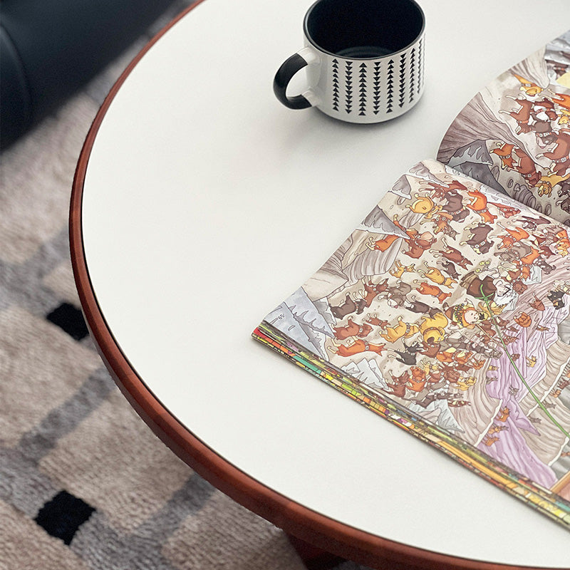 Zeitgenössischer skandinavischer Kautschukholz-Edelstahl-Felsplatte-Runder Couchtisch 1-Ebene für Wohnzimmer 