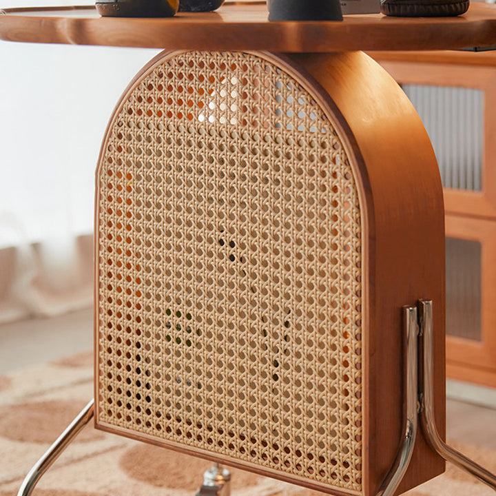 Traditioneller französischer Blütenblattbogen Gummibaum Edelstahl PE Rattan Weben beweglicher Beistelltisch 2-stufig für Wohnzimmer 