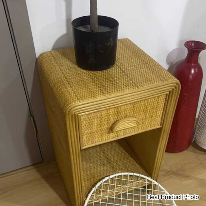 Traditioneller rustikaler Nachttisch aus Kiefernholz, Sperrholz und Rattangeflecht, rechteckig, leicht, mit 1 Schublade, für das Schlafzimmer 