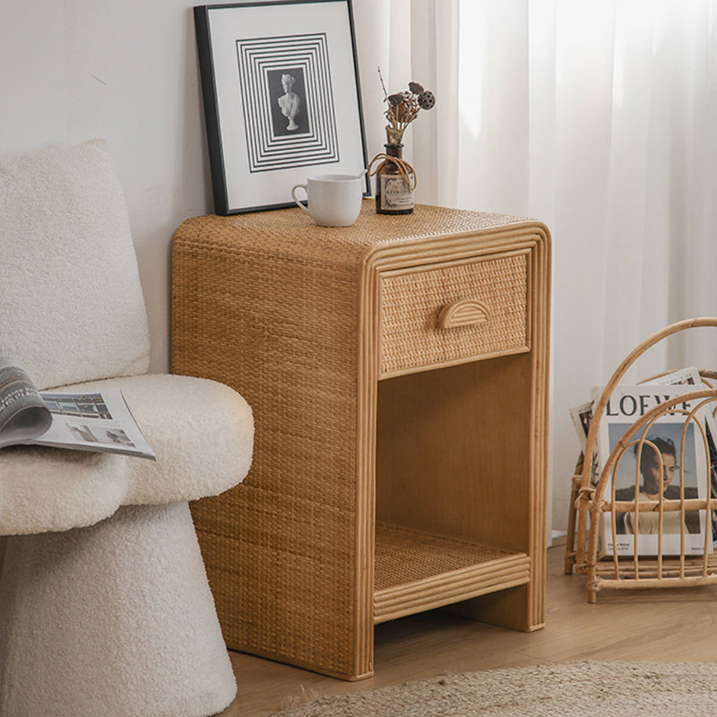 Traditioneller rustikaler Nachttisch aus Kiefernholz, Sperrholz und Rattangeflecht, rechteckig, leicht, mit 1 Schublade, für das Schlafzimmer 