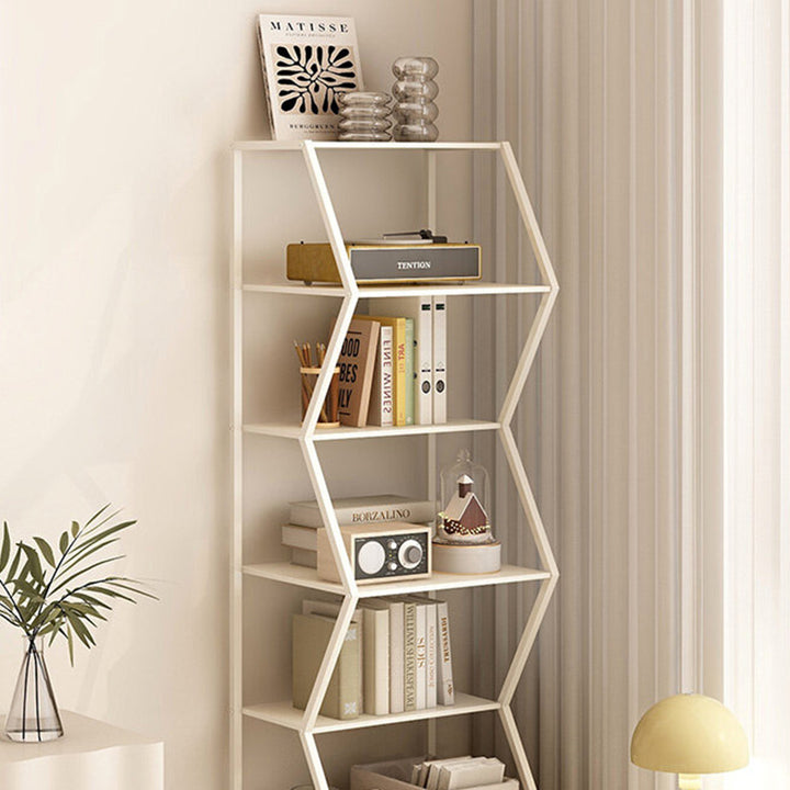 Moderner minimalistischer Aufbewahrungsregal aus Kohlenstoffstahl in unregelmäßiger trapezförmiger Form, freistehend, 6 Ebenen, für Wohnzimmer und Arbeitszimmer 