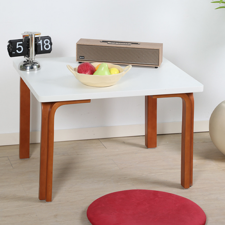Moderner minimalistischer rechteckiger Esstisch aus MDF und Massivholz mit 4 Beinen für 2–4 Personen 