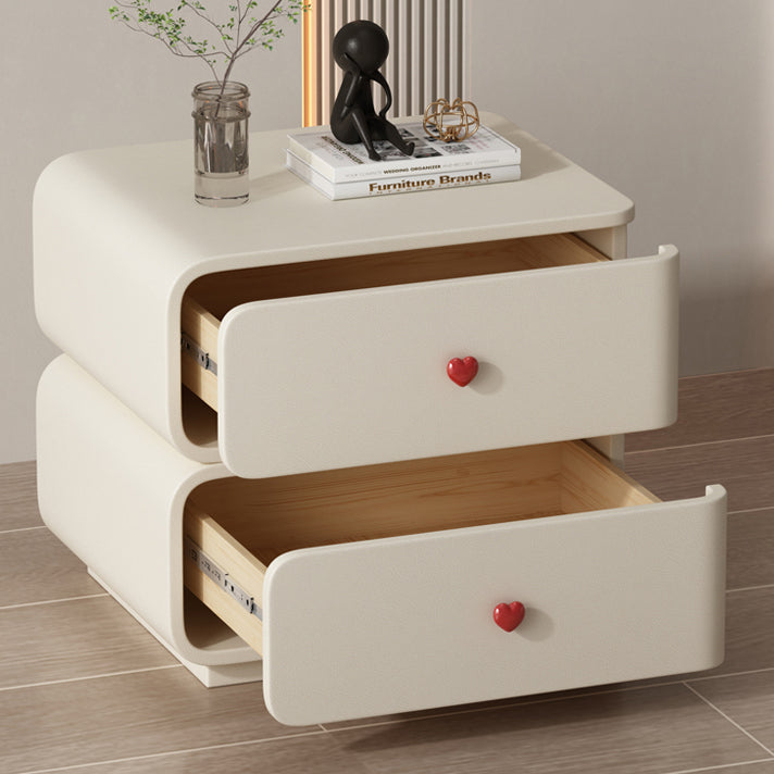 Table de nuit rectangulaire courbée en cuir synthétique créatif contemporain, bois massif et métal, 2 tiroirs pour chambre 