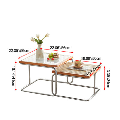 Zeitgenössischer kreativer Tisch mit gehärtetem Glas, Rattan, Stahlrohr und Holzplanken, gebogenes Endtisch 1-Ebene für Wohnzimmer 