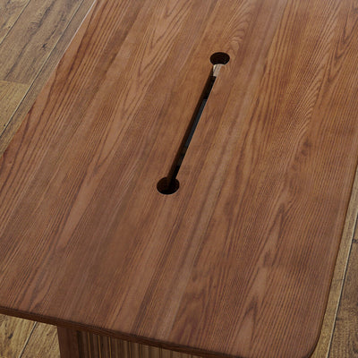 Zeitgenössischer skandinavischer Beistelltisch aus massivem Holz und Glas mit 1 Ablage für das Wohnzimmer 