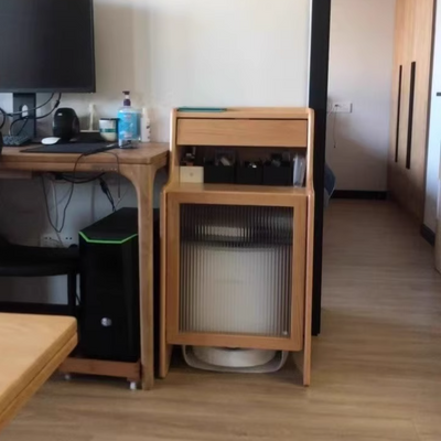 Zeitgenössischer skandinavischer rechteckiger Beistelltisch aus Eiche und Glas mit 2 Ebenen für das Wohnzimmer 