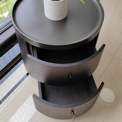 Mesita de noche redonda minimalista moderna de madera de fresno y metal de acero inoxidable con 2 cajones para dormitorio 