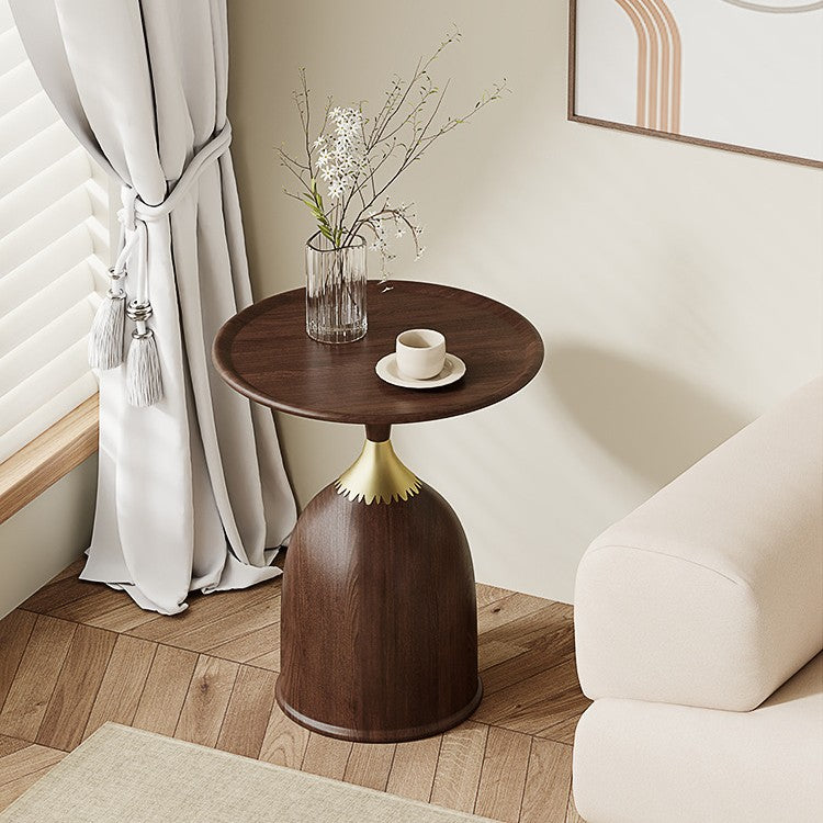 Zeitgenössischer kreativer Couchtisch aus Kohlenstoffstahl mit flacher runder Oberfläche und 1 Ebene für das Wohnzimmer 