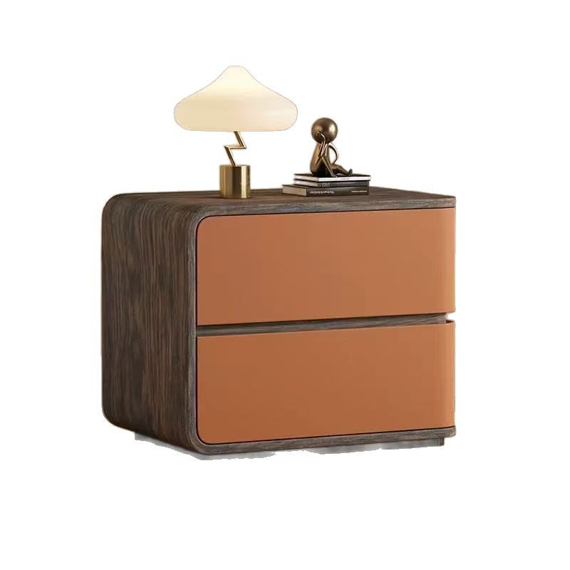 Zeitgenössischer kreativer Nachttisch aus Massivholz mit Kunstleder, geschwungenem, quadratischem Design, 2 Schubladen für das Schlafzimmer 