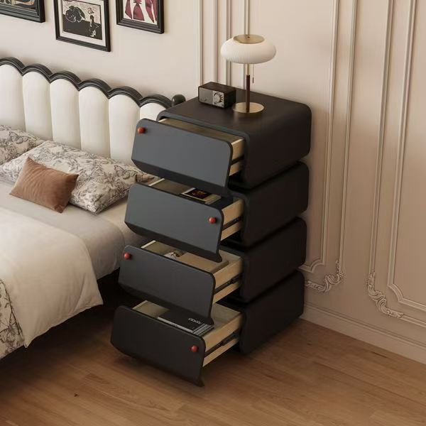 Table de nuit carrée vintage en faux cuir français, bois massif et métal avec 4 tiroirs pour chambre 