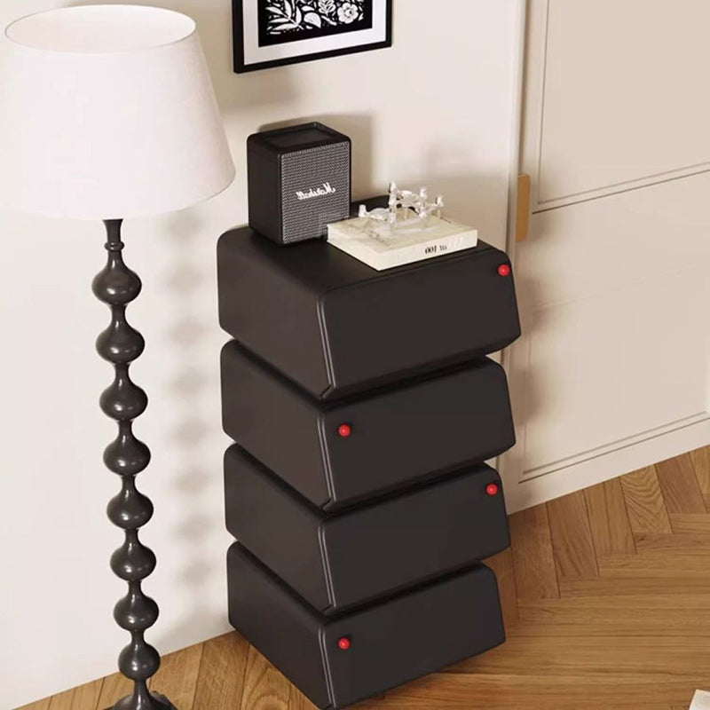 Table de nuit carrée vintage en faux cuir français, bois massif et métal avec 4 tiroirs pour chambre 