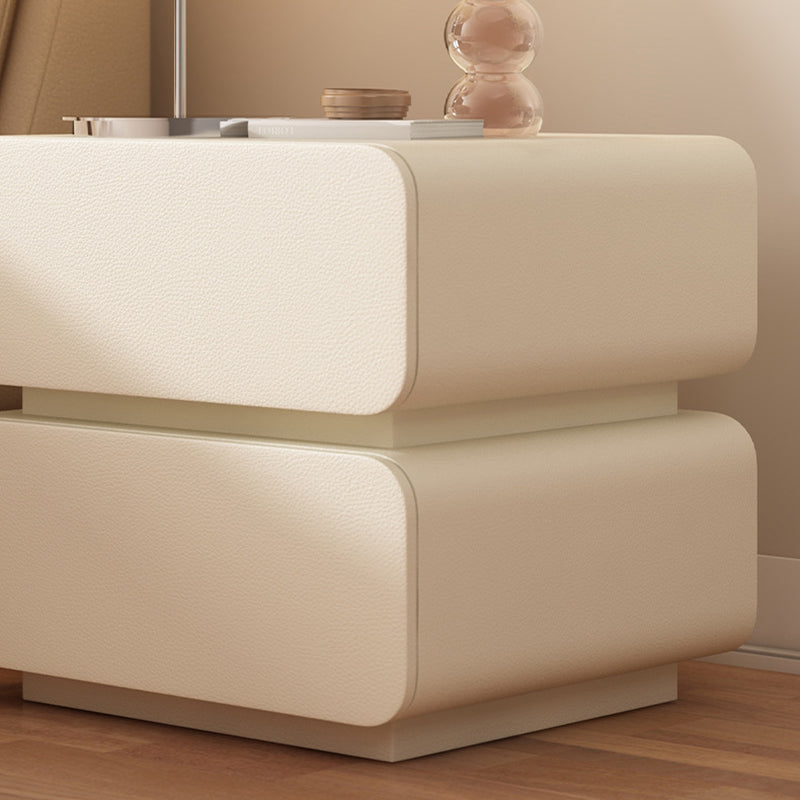 Table de chevet moderne minimaliste en bois massif avec simili cuir et métal arrondi avec 2 tiroirs pour chambre 