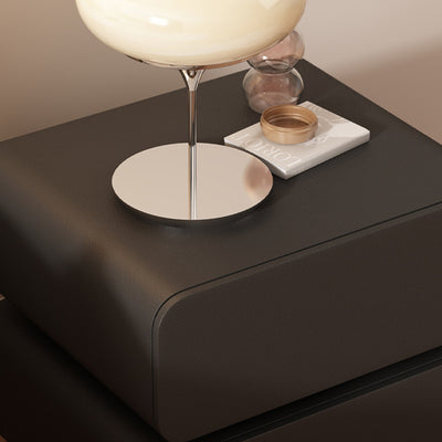 Table de chevet moderne minimaliste en bois massif avec simili cuir et métal arrondi avec 2 tiroirs pour chambre 