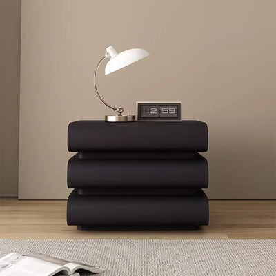 Table de chevet contemporaine créative en faux cuir, bois massif et métal, semi-ronde carrée avec 3 tiroirs pour chambre 