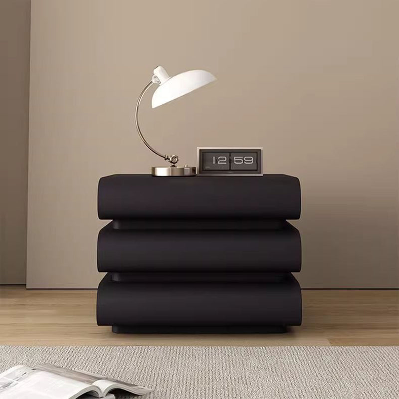 Table de chevet contemporaine créative en faux cuir, bois massif et métal, semi-ronde carrée avec 3 tiroirs pour chambre 