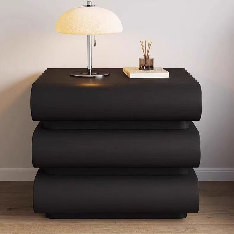 Table de nuit moderne en faux cuir de luxe avec courbes en bois massif et métal avec 3 tiroirs pour chambre 