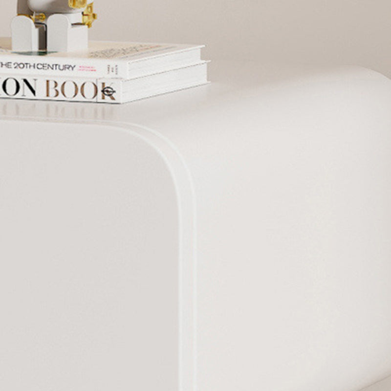 Table de chevet moderne minimaliste en faux cuir doux et bois massif arrondi avec 2 tiroirs pour chambre 