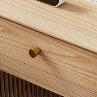 Table de nuit carrée traditionnelle japonaise en bois massif avec verre et laiton texturé à 2 tiroirs pour chambre 