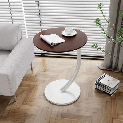 Zeitgenössischer kreativer Tisch aus Holzwerkstoff mit Kohlenstoffstahl, runder gebogener Beistelltisch 1-stufig für Wohnzimmer 
