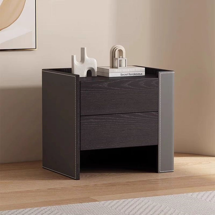 Zeitgenössischer kreativer Nachttisch aus Massivholz mit Sattelleder, quadratisch abgerundet, mit 2 Schubladen für das Schlafzimmer 