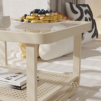 Zeitgenössischer skandinavischer Eisen-Glas-Kurven-Rechteck-Couchtisch mit 2 Ebenen für das Wohnzimmer 
