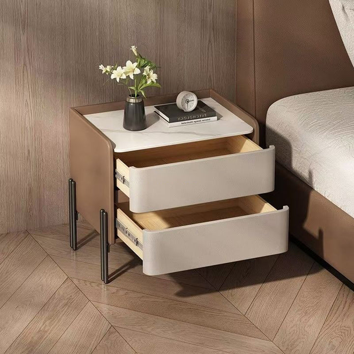 Moderner luxuriöser Nachttisch aus Sinterstein, Mikrofaserleder und Sperrholz in abgerundet quadratischer Form mit 2 Schubladen fürs Schlafzimmer 
