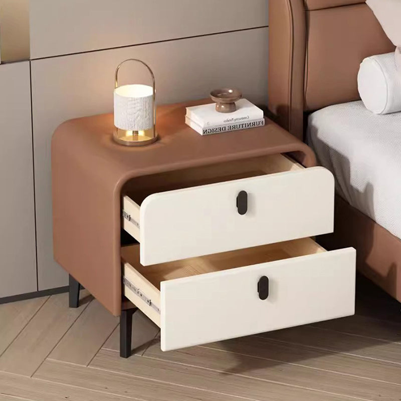 Table de chevet carrée arrondie en bois massif et acier avec microfibre effet cuir, style scandinave contemporain, avec 2 tiroirs pour chambre à coucher 