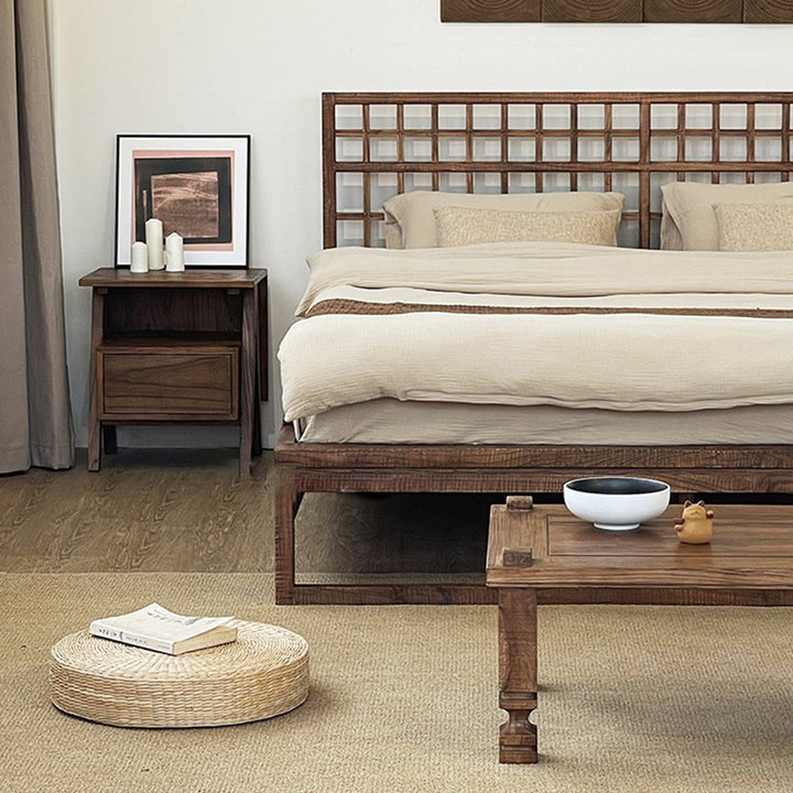 Traditioneller japanischer Nachttisch aus massivem Holz mit umgekehrten V-Beinen, 2 Ebenen für das Schlafzimmer 