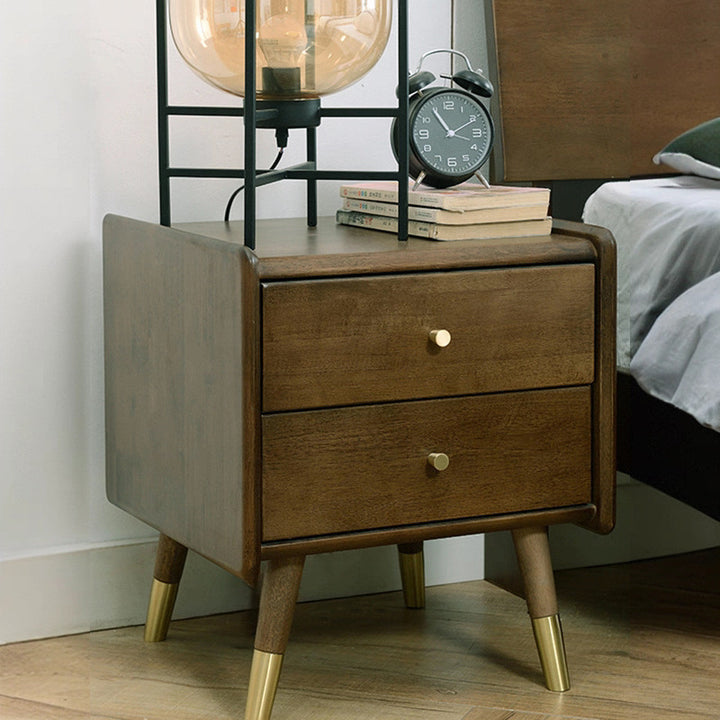 Traditioneller Vintage-Nachttisch aus Gummibaumholz und Zinklegierung mit 2 Schubladen für das Schlafzimmer 