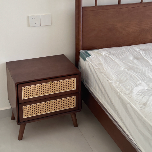 Traditional Chinese Rubberwood Metal Rounded-Square Nightstand With 2 Drawers For Bedroom