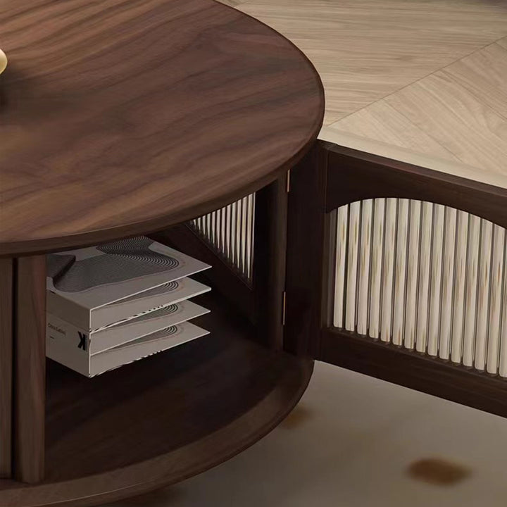 Traditioneller japanischer runder Couchtisch aus schwarzem Walnussholz mit römischen Säulen und einer Ebene für das Wohnzimmer 
