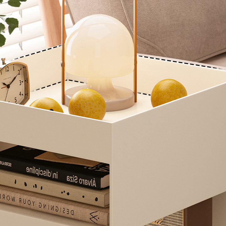Moderner minimalistischer quadratischer Eisen-Mobiltisch mit 4 Ebenen für das Wohnzimmer 