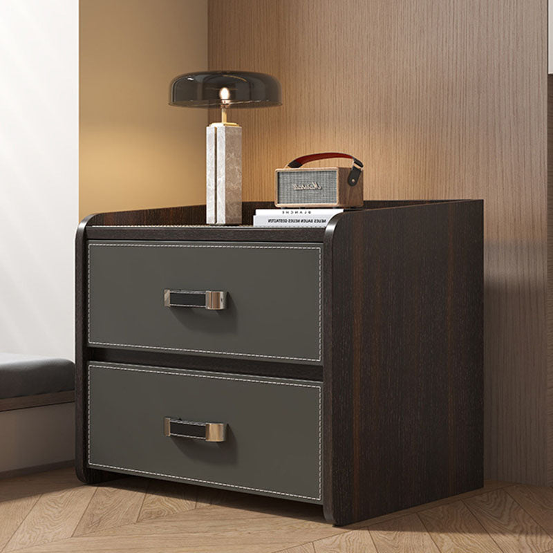 Table de chevet carrée à 2 tiroirs en bois massif et cuir de selle de luxe moderne pour chambre à coucher 