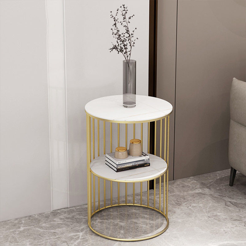 Table basse ronde ajourée en métal et pierre frittée scandinave contemporaine à 2 niveaux pour salon 