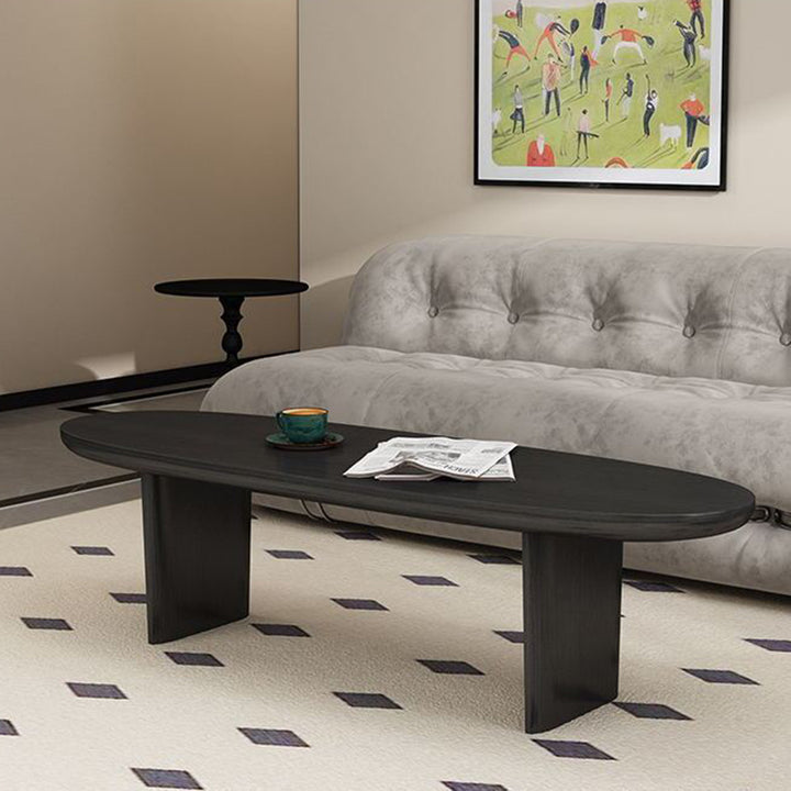 Moderner skandinavischer Couchtisch aus Kautschukholz in langer ovaler Form, 1 Ablage, für das Wohnzimmer 