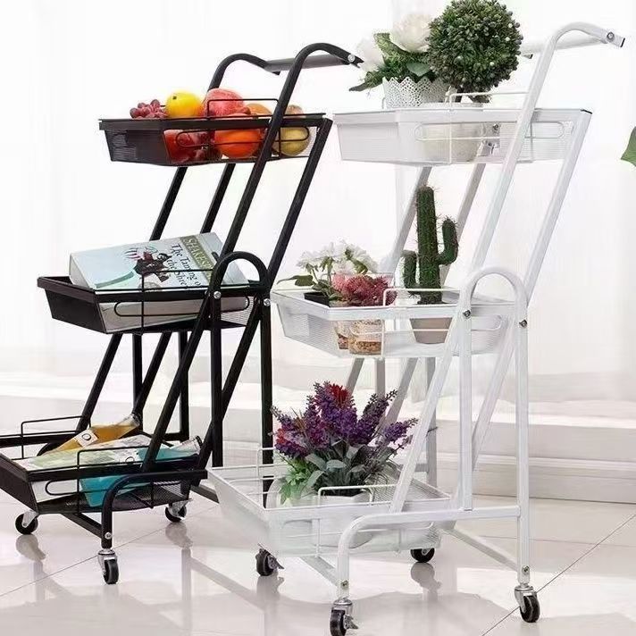 Moderner minimalistischer Rollwagen aus Kohlenstoffstahl mit offenem quadratischen 3-stufigen Regal für das Wohnzimmer 