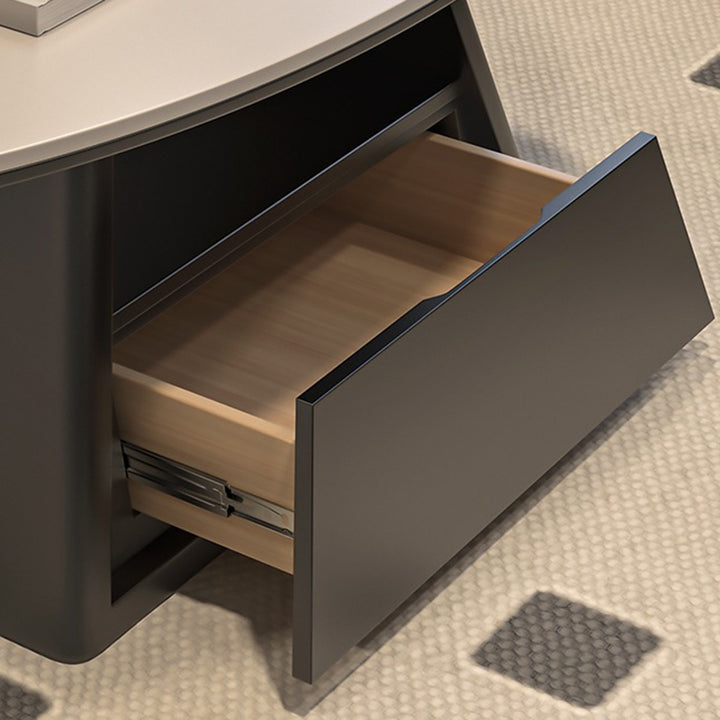 Table basse longue ovale effilée en fer avec base à deux niveaux, en pierre frittée, style minimaliste moderne, pour salon 