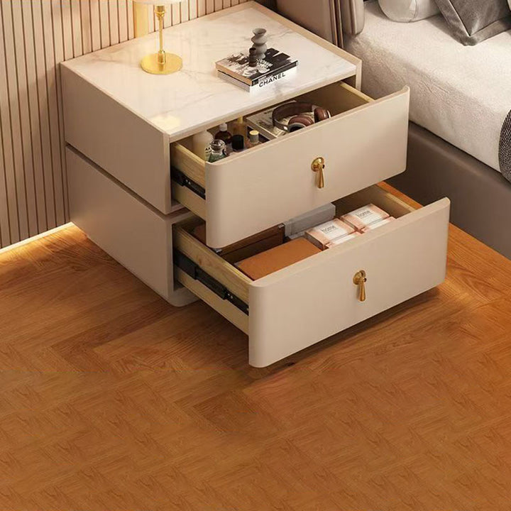 Zeitgenössischer skandinavischer MDF-Sinterstein-Kunstleder-abgerundeter quadratischer Nachttisch mit 2 Schubladen für das Schlafzimmer 