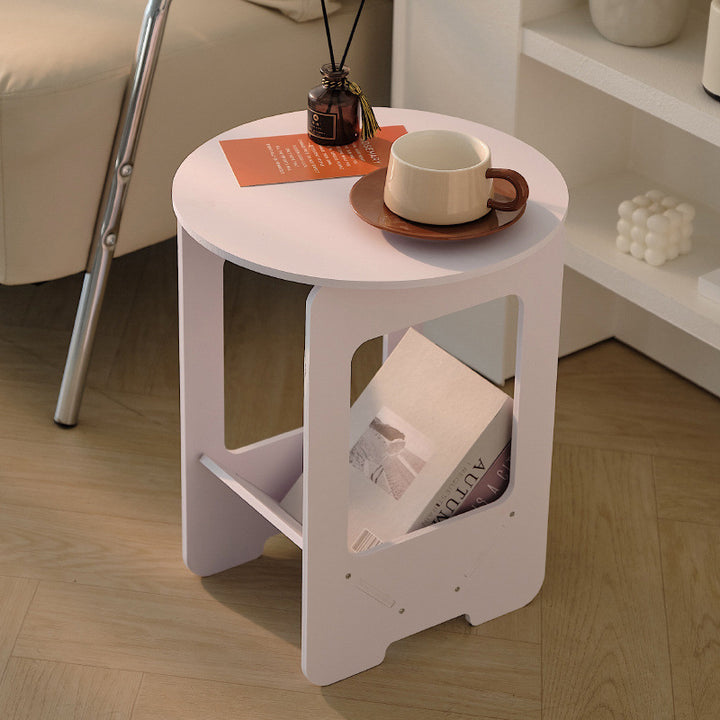 Traditioneller Vintage Couchtisch aus Holz mit runder quadratischer Form und 2 Ebenen für das Wohnzimmer 