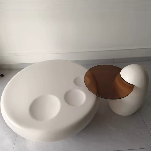 Zeitgenössischer kreativer Glasfaser-Glas-Rund-Ei-förmiger Couchtisch 1-stufig für das Wohnzimmer 