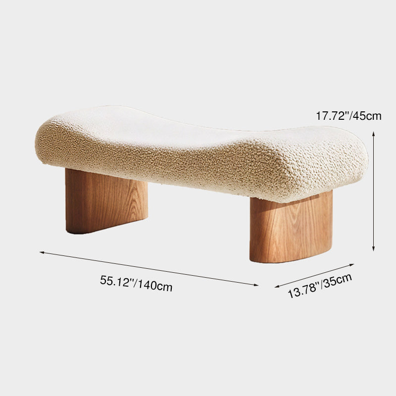 Moderner skandinavischer Schuhbank-Hocker aus Sherpa-Stoff und Kiefernholz mit geschwungener quadratischer Form für das Wohnzimmer 